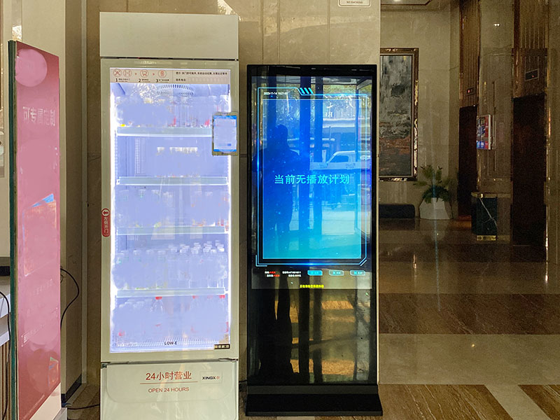 濟南世茂廣場應(yīng)用柯華達55寸廣告機